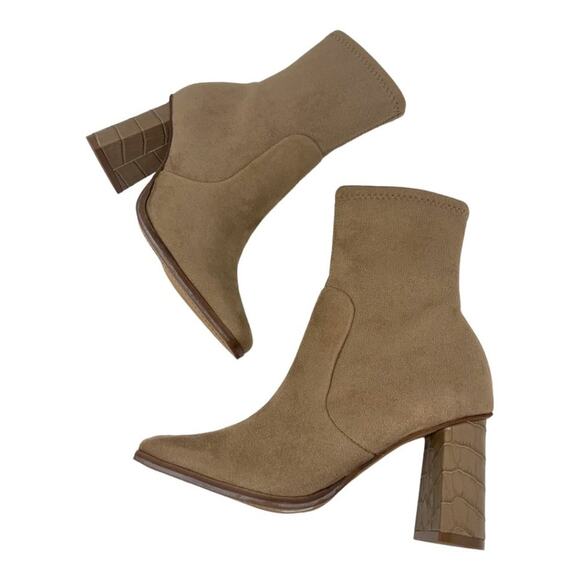 Dolce Vita Petya Block Heel Faux Suede Bootie Taupe Size 6 NWT $130 MSRP - Picture 1 of 7